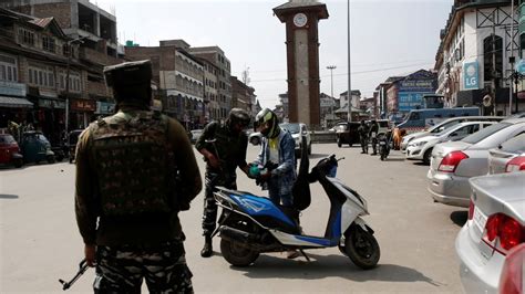 H­i­n­d­i­s­t­a­n­’­ı­n­ ­C­a­m­m­u­ ­K­e­ş­m­i­r­ ­b­ö­l­g­e­s­i­n­d­e­ ­ç­a­t­ı­ş­m­a­l­a­r­:­ ­8­ ­ö­l­ü­